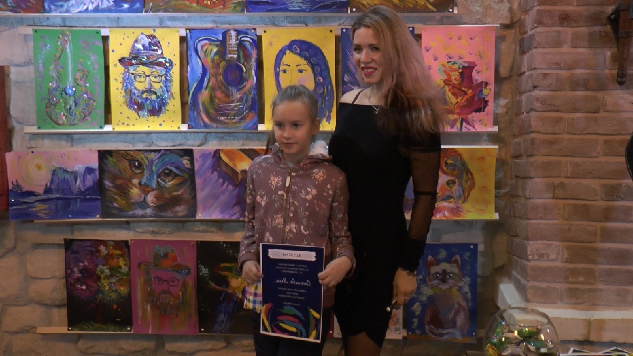 В Івано-Франквську відкрили виставку «Я і ти живопис» учнів студії інтуїтивного живопису