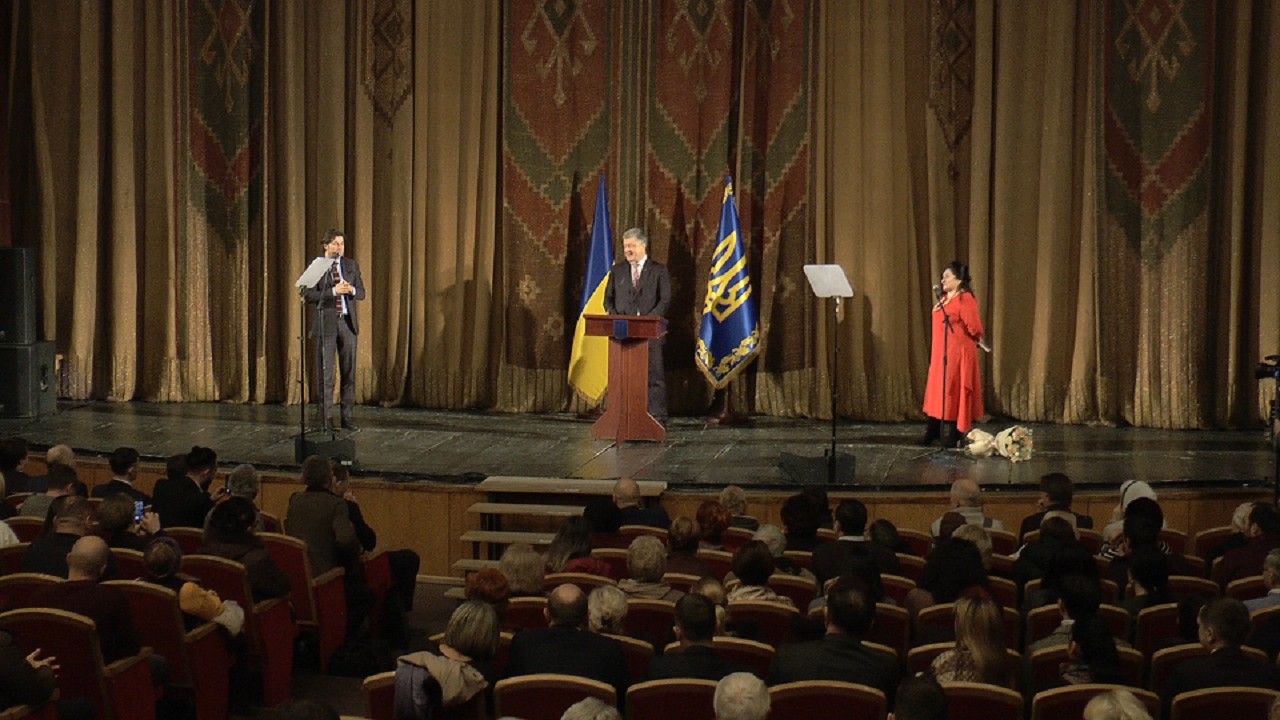 Президент України Петро Порошенко зустрівся з інтелігенцією Прикарпаття